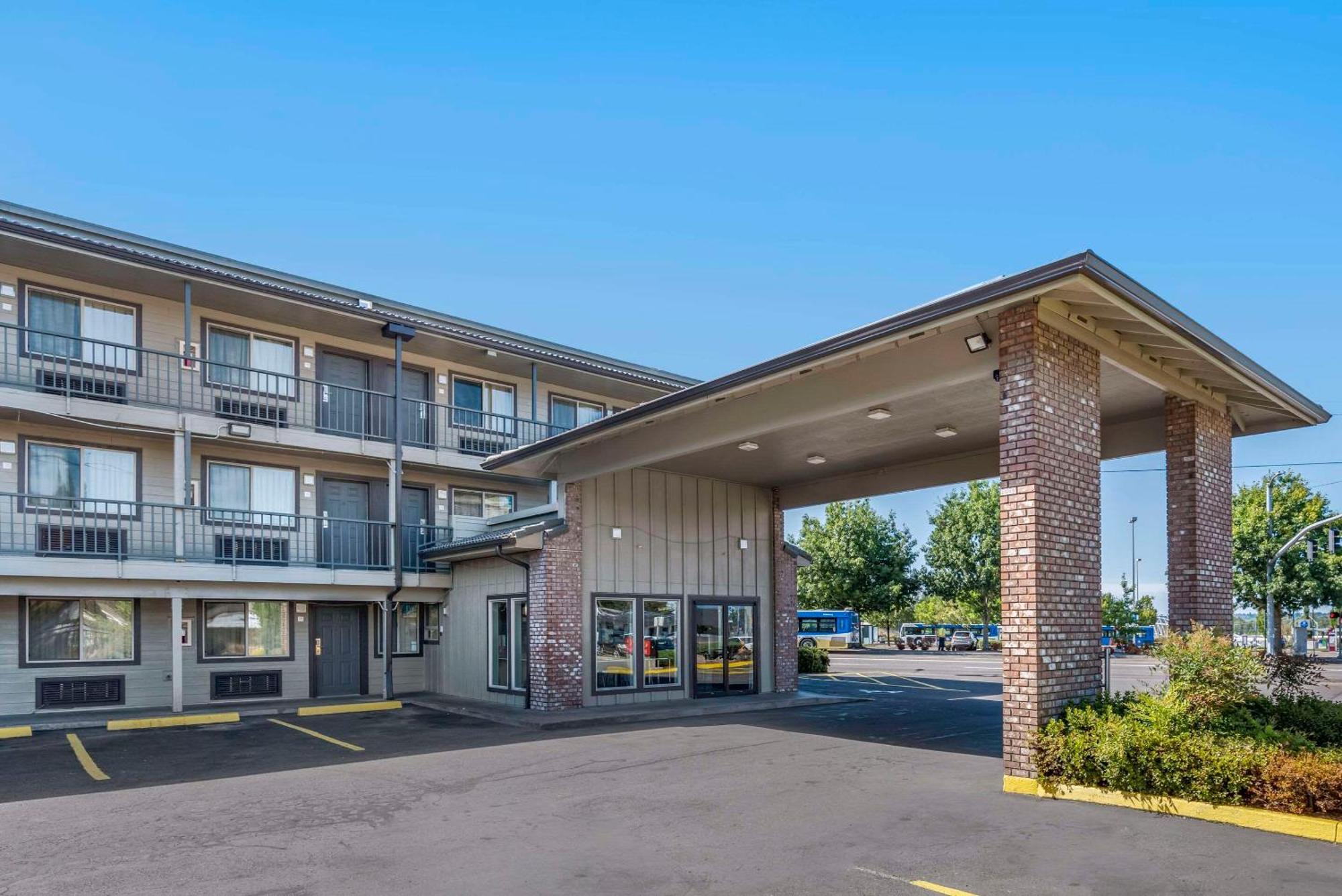 Econo Lodge Portland Airport Exteriér fotografie
